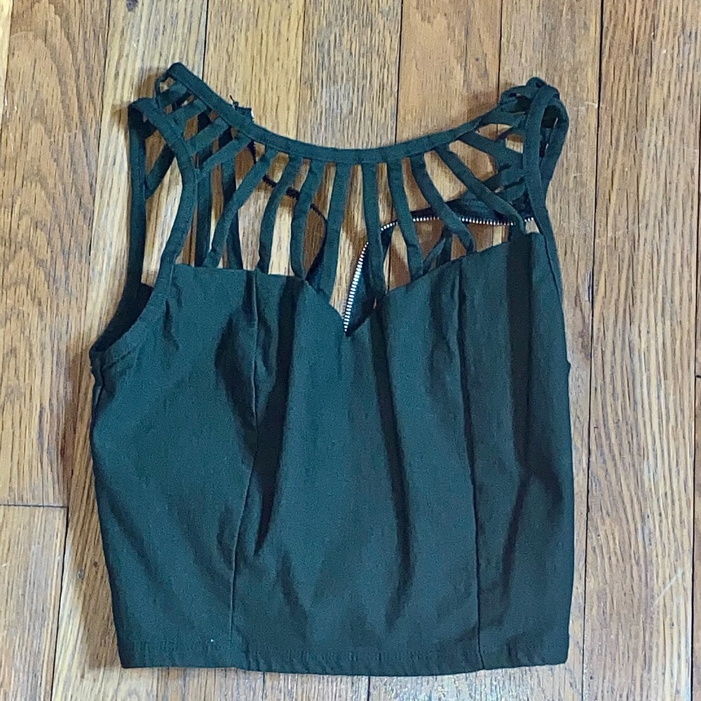 crop top